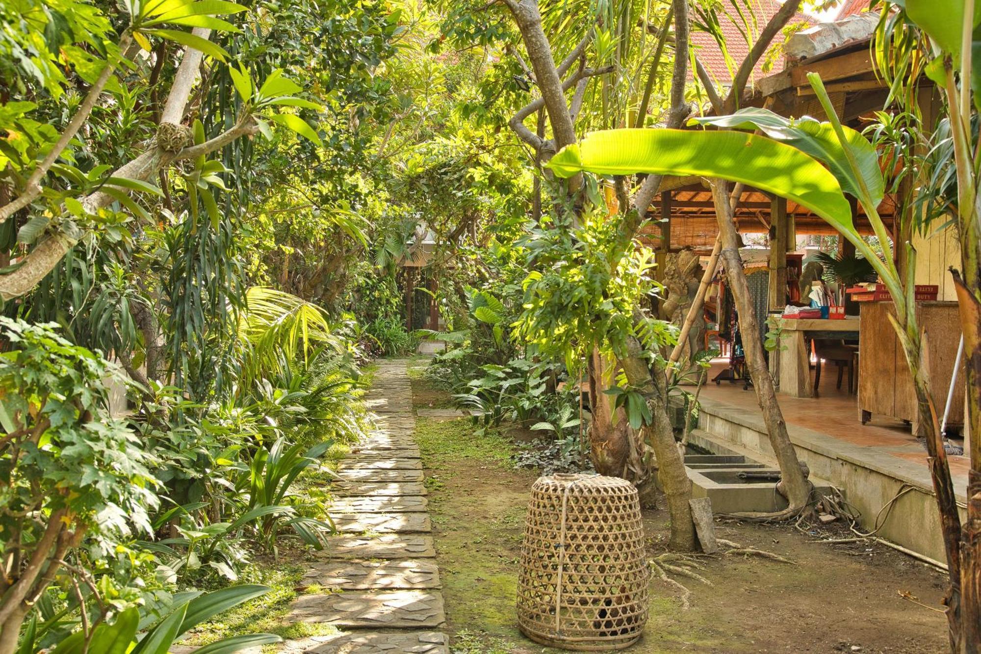 Bali Telaga Hati Yoga Healing And Retreat Center Hostel サヌール 外观 照片